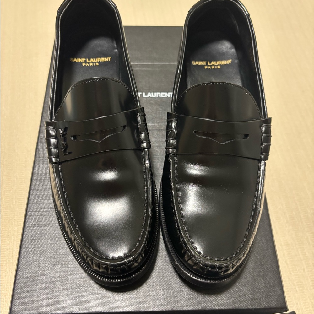 Saint Laurent Black Patent Leather Loafers - Picture 4 of 7